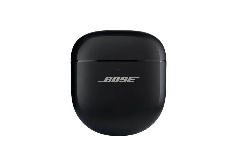 bose-estuche-de-carga-para-auriculares-quietcomfort-ultra-negro image 1