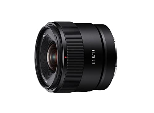 sony-sel11f18-objetivo-gran-angular-aps-c-de-11-mm-f1-8-montura-e-para-vlogging- image 8