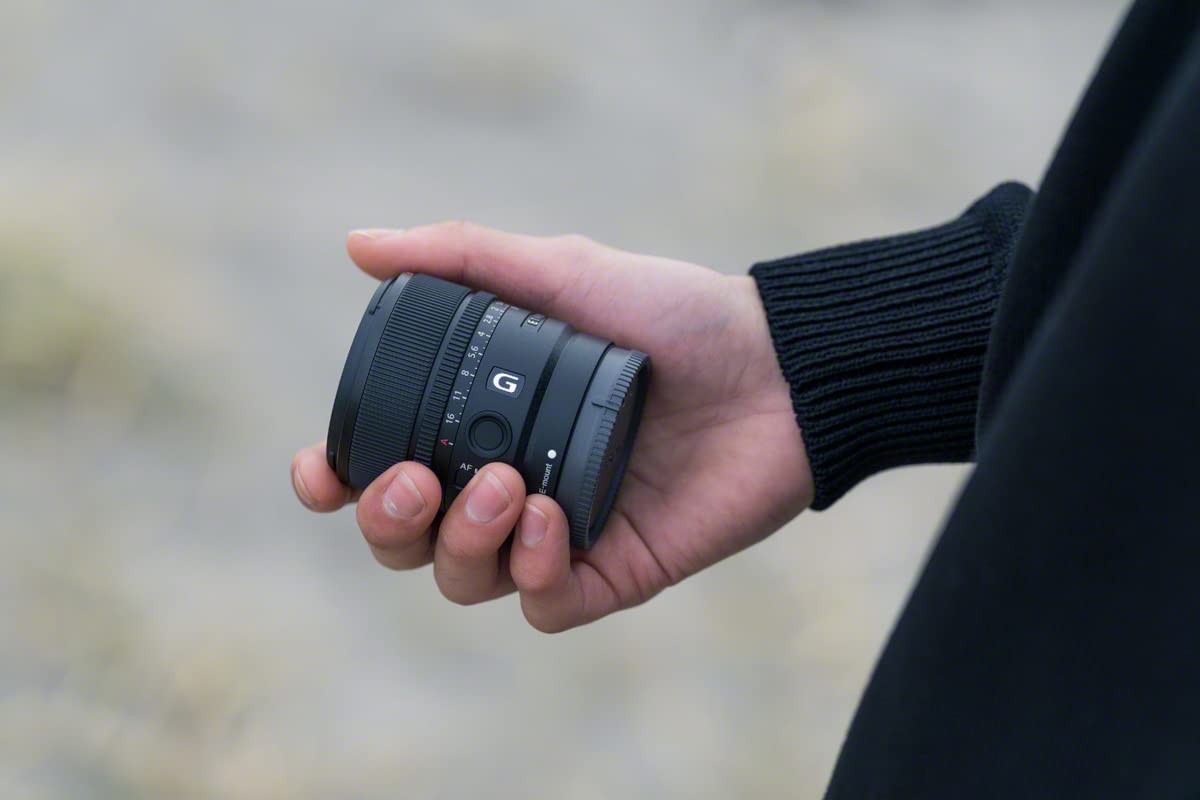 objetivo-sony-15mm-f1-4-g-gran-angular-aps-c-sel15f14g image 2