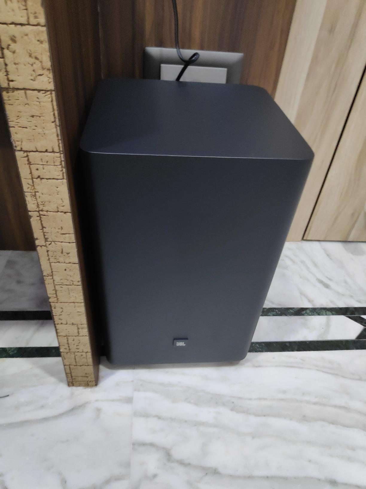 Buena, pero el subwoofer a veces se desconecta