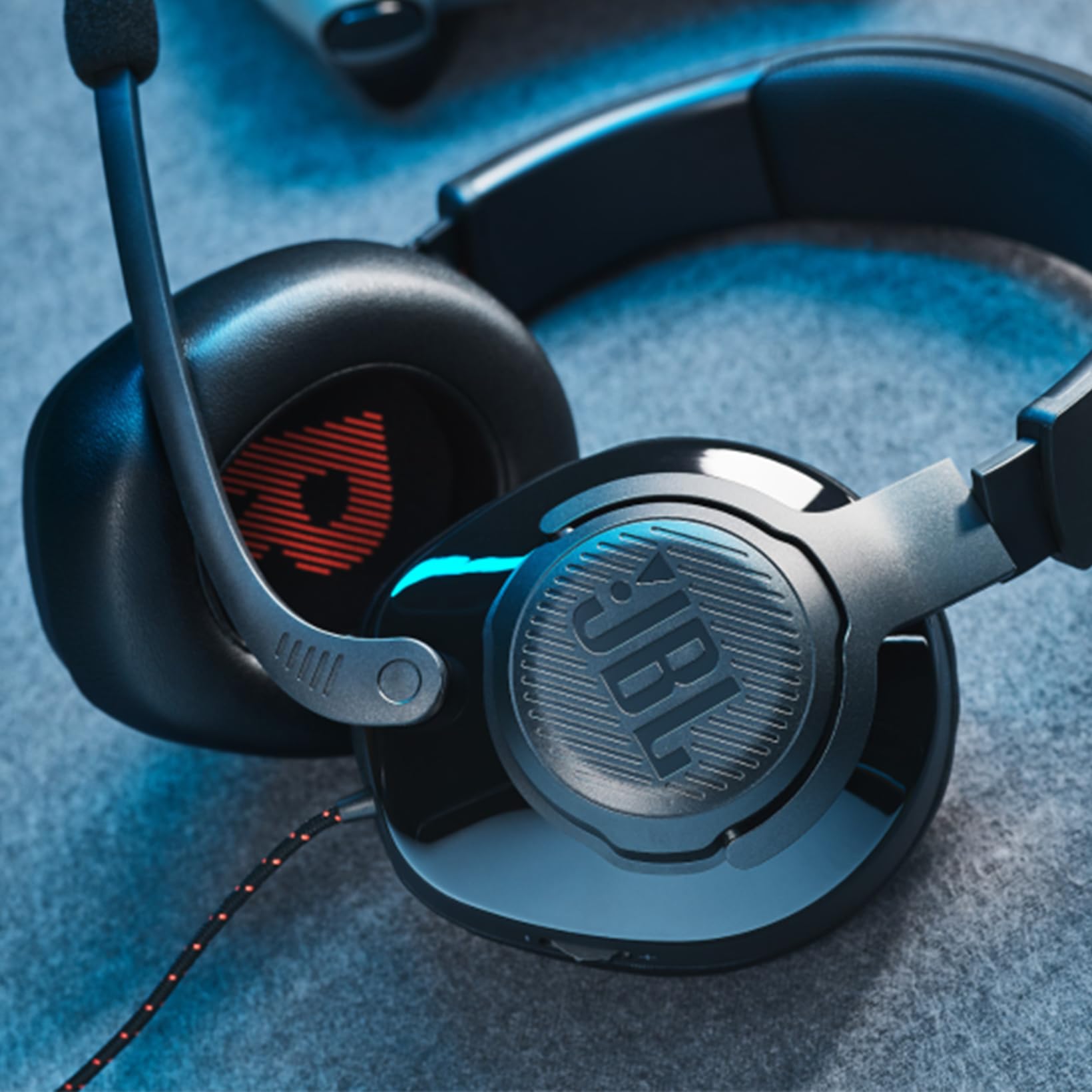 jbl-quantum-200-auriculares-gaming-over-ear-con-quantumsound-y-micr-fono-negro image 7