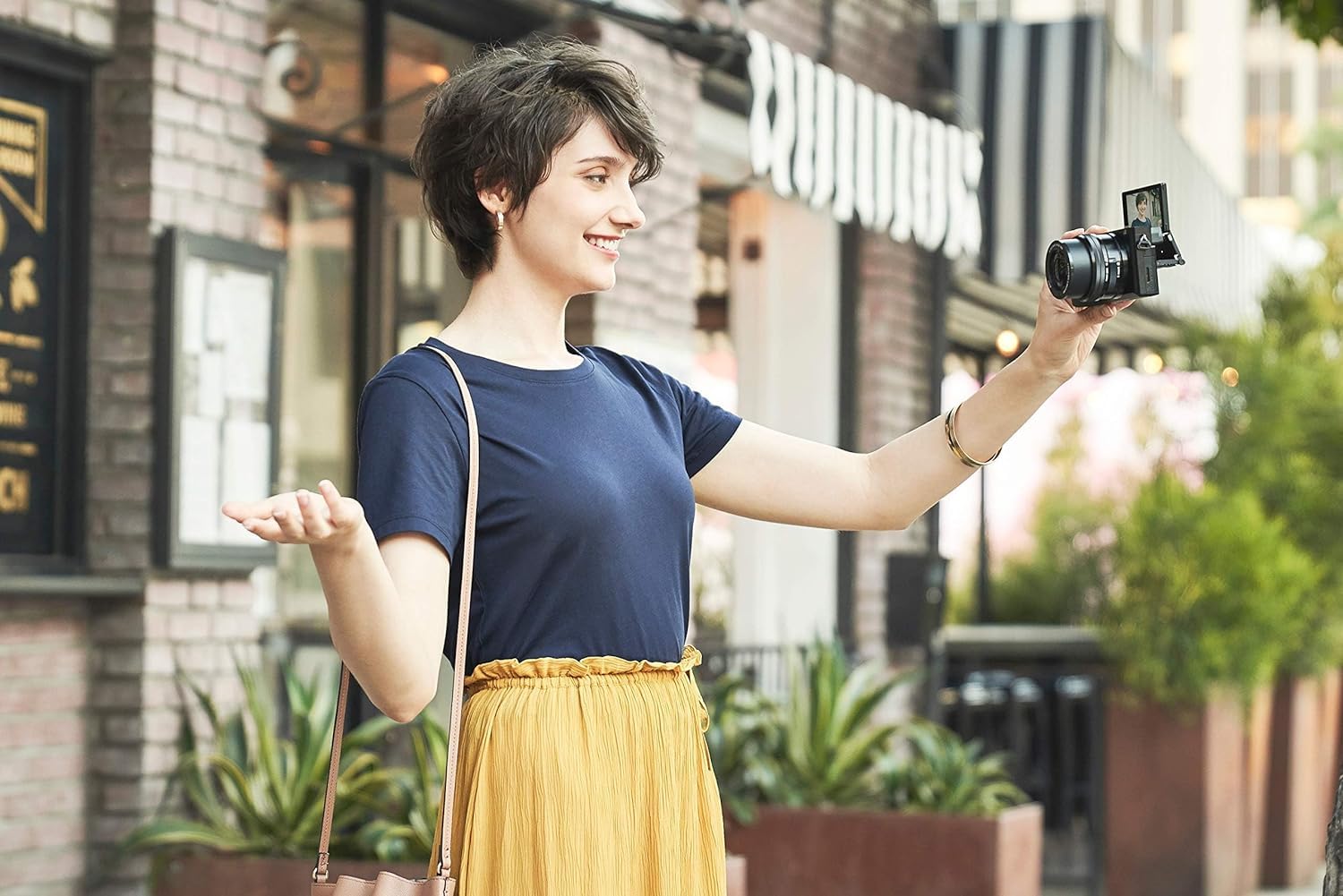 sony-alpha-6100-c-mara-mirrorless-aps-c-con-objetivo-zoom-16-50mm-color-negro image 5