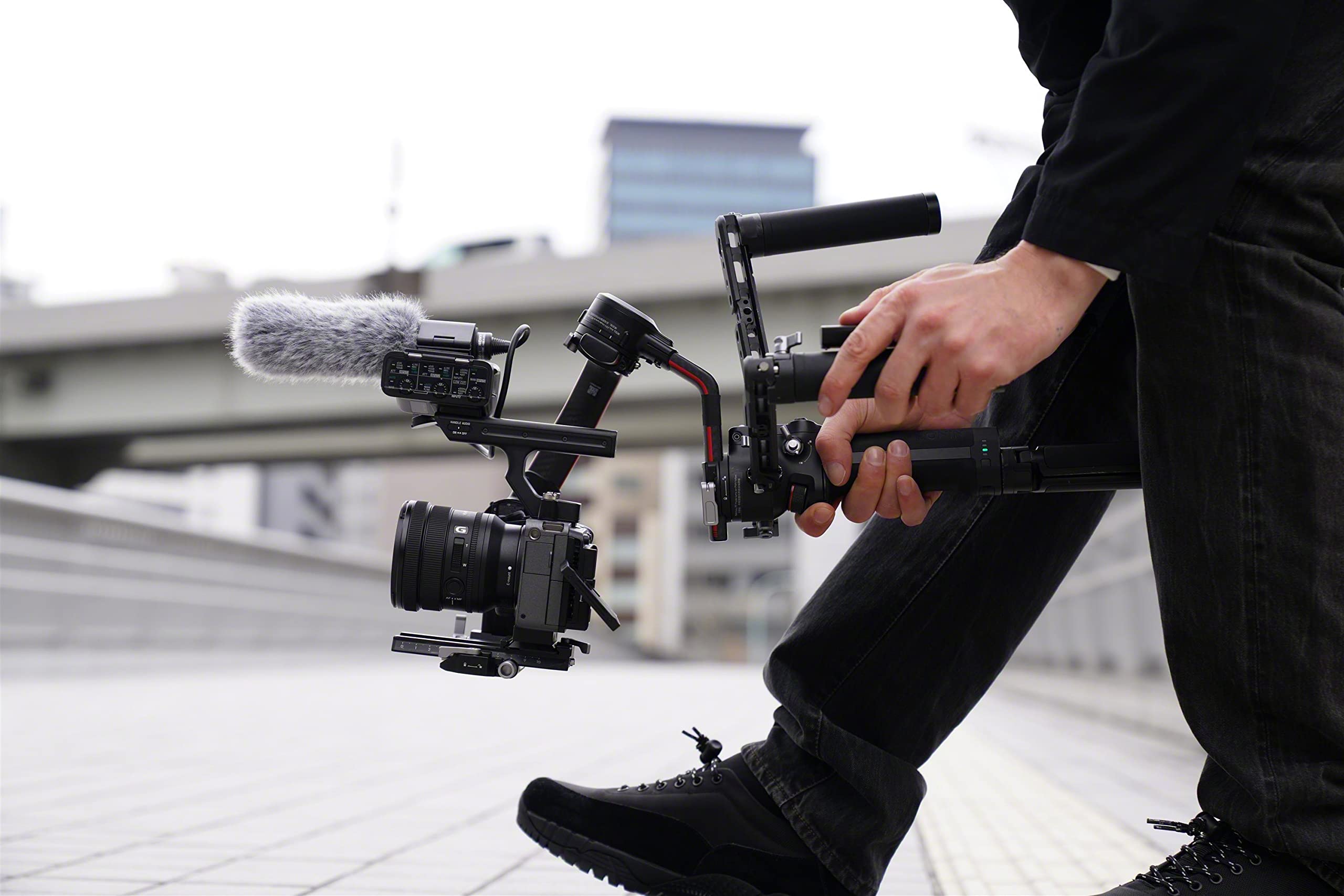 objetivo-sony-fe-pz-16-35mm-f4-g-full-frame-con-zoom-motorizado-selp1635g image 4