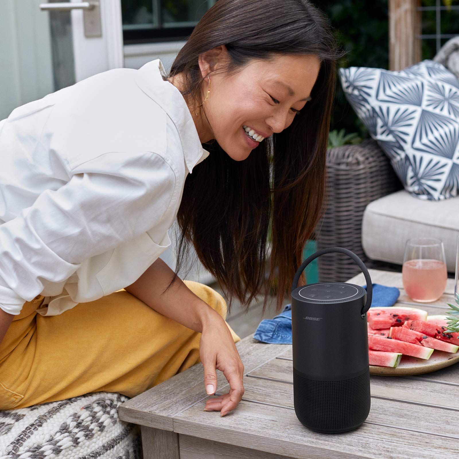 bose-portable-smart-speaker-altavoz-port-til-con-alexa-negro image 2