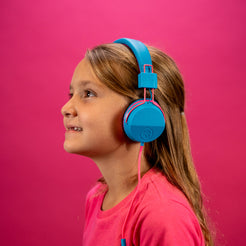 jlab-jbuddies-studio-auriculares-on-ear-para-ni-os-usb-c-azul-rosa image 7