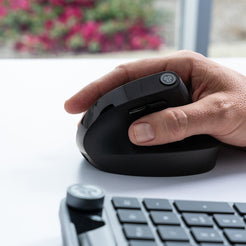 jlab-jbuds-ergonomic-mouse-black image 3